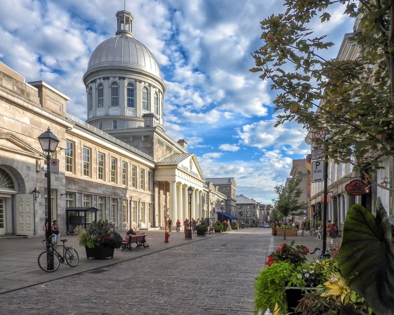 Montréal_1404_(29777302757)